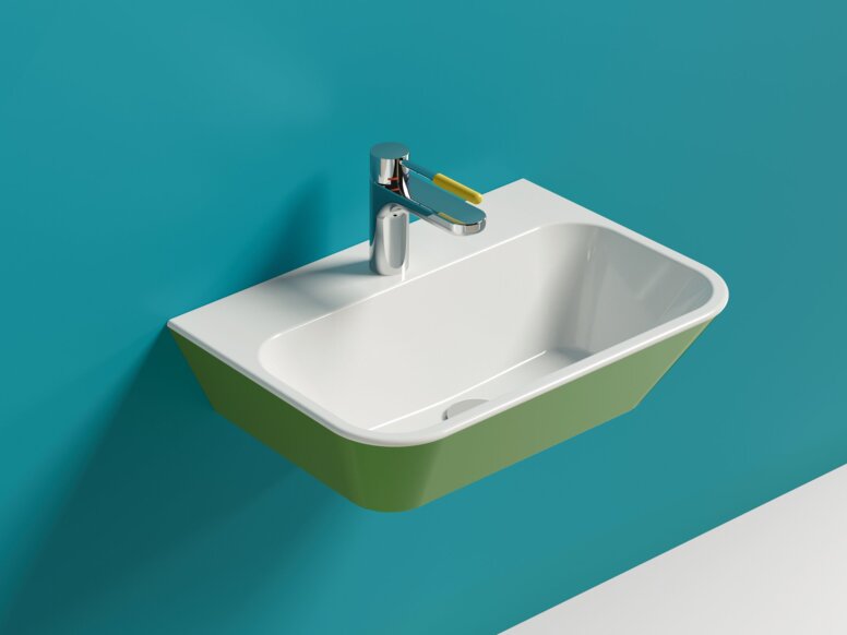 HEWI S950 Waschtisch Wandhängendes grünes Waschbecken aus Mineralguss mit eckiger Form und Wasserhahn mit gelbem Hebelgriff an blauer Wand