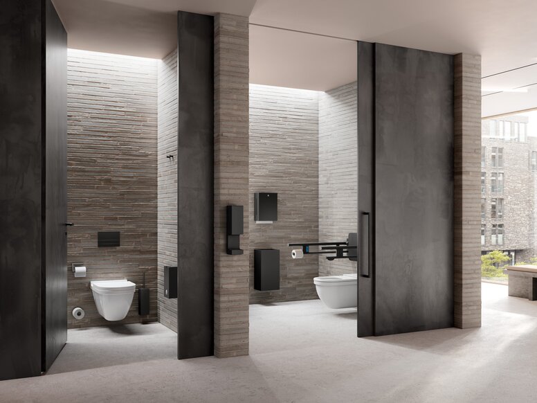 Références HEWI Cabine de WC dans un bâtiment public