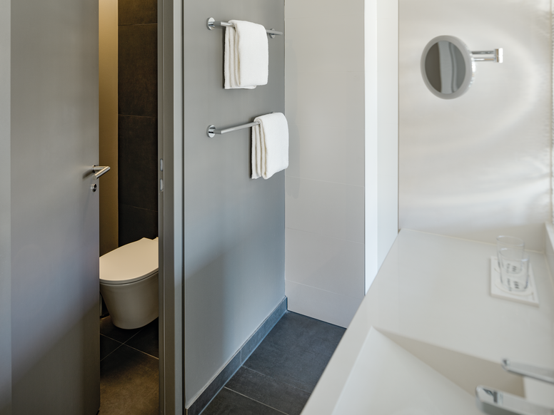 H4 Hotel in Mönchengladbach Bathroom